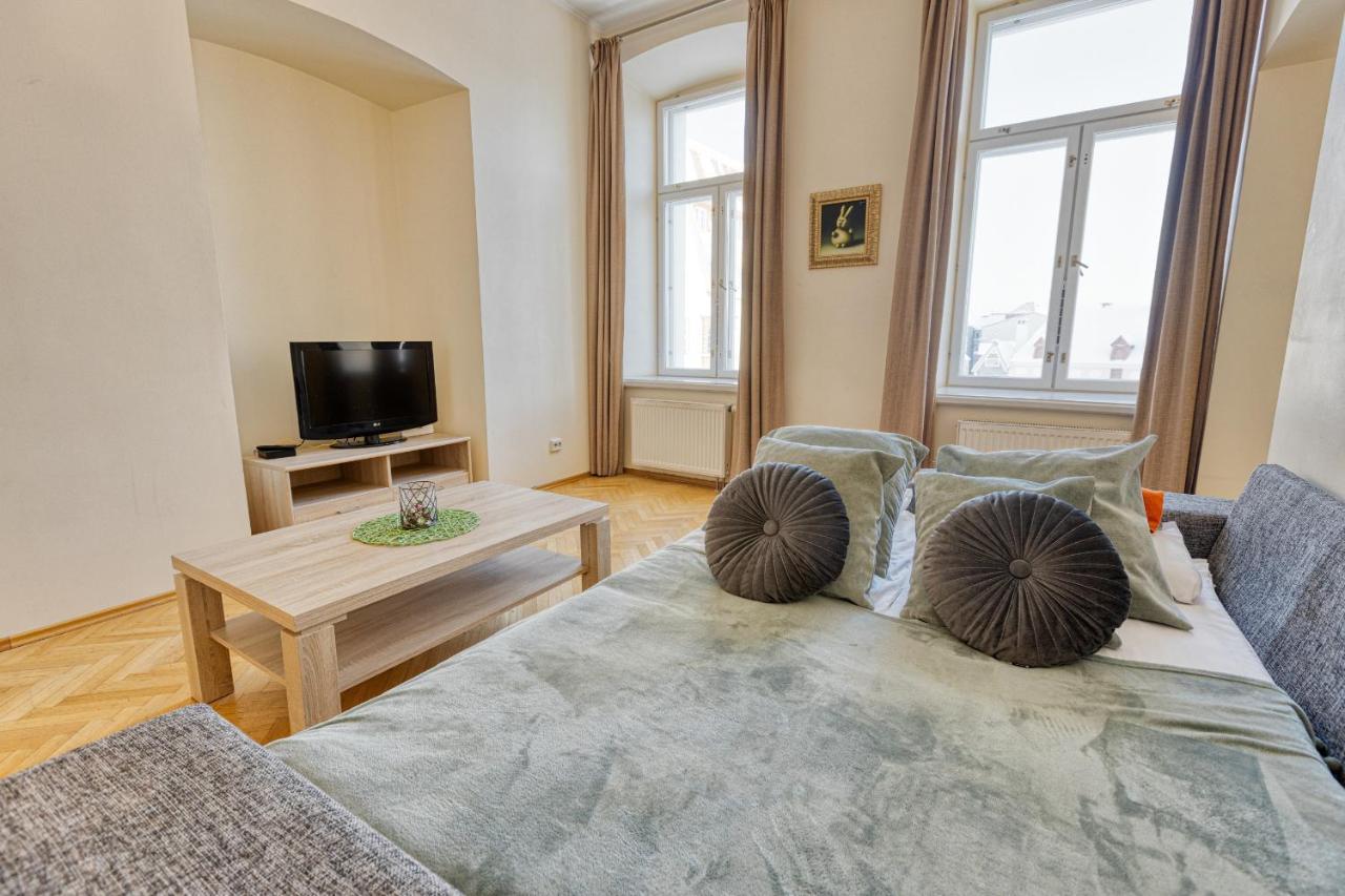 Historic Residence Apartments At Old Town Tallin Exterior foto