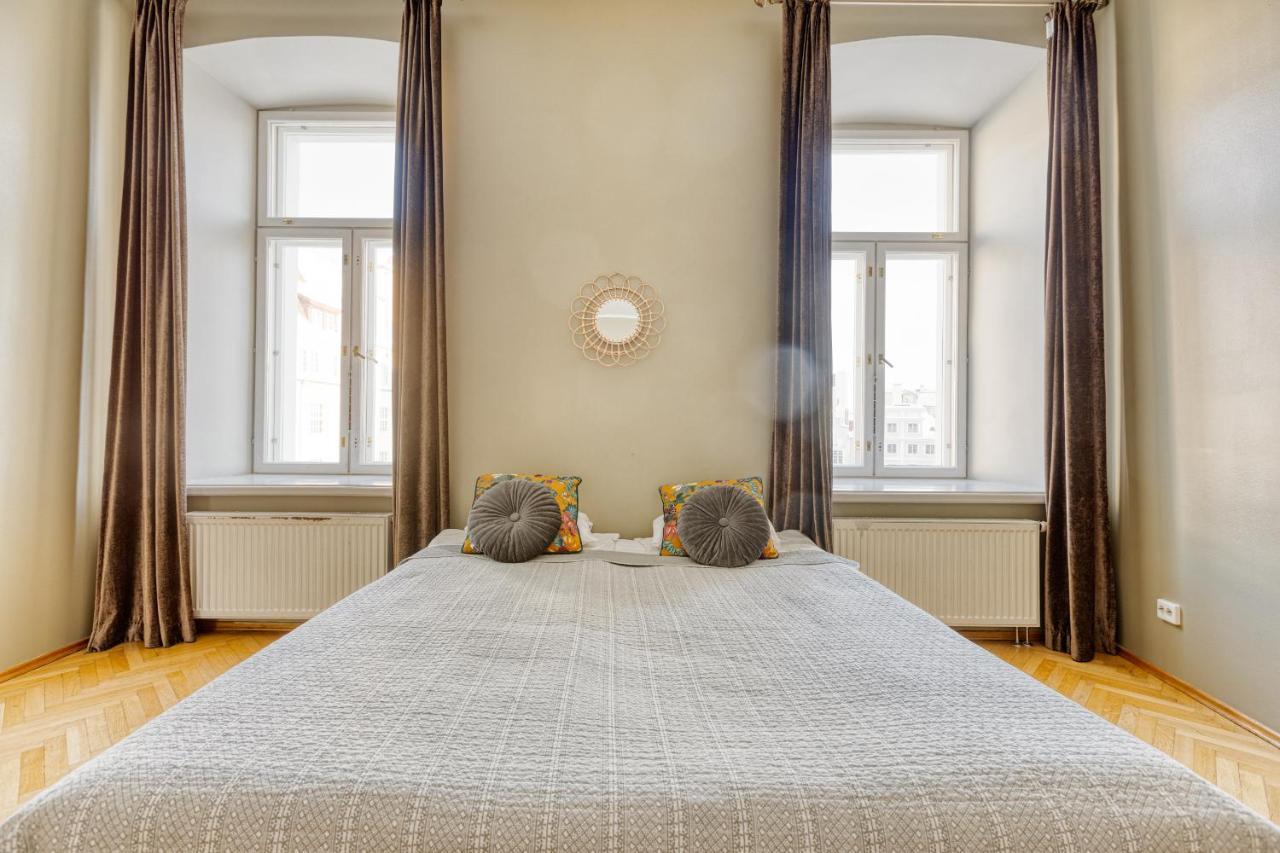 Historic Residence Apartments At Old Town Tallin Exterior foto